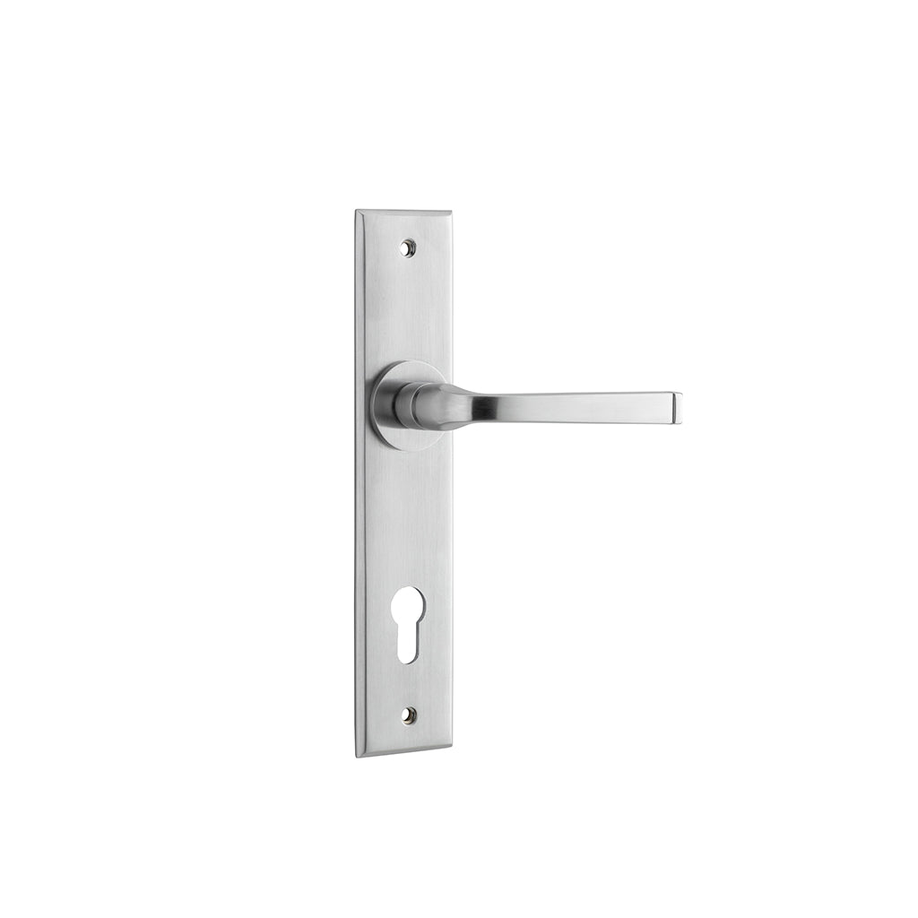 Annecy Lever - Chamfered Backplate Brushed Chrome / Entrance / Lever Set Only