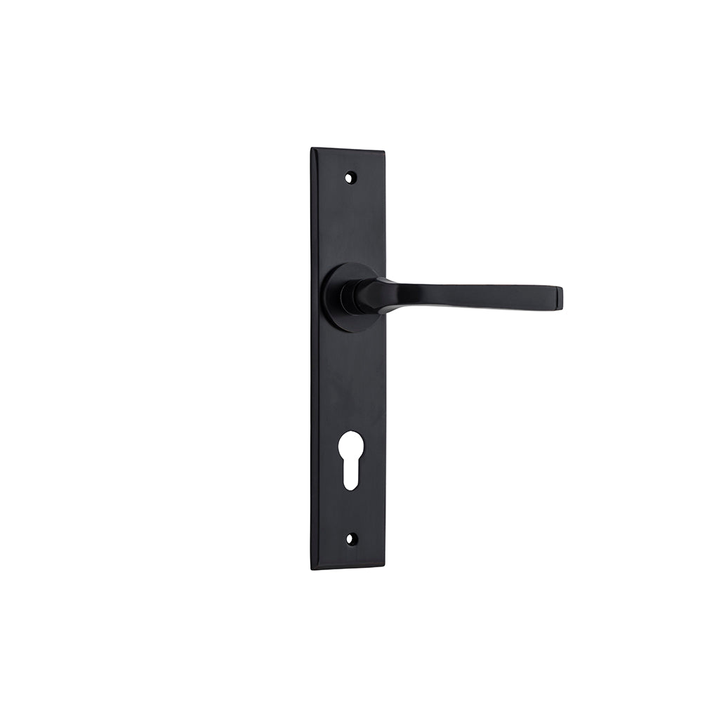 Annecy Lever - Chamfered Backplate Matt Black / Entrance / Lever Set Only