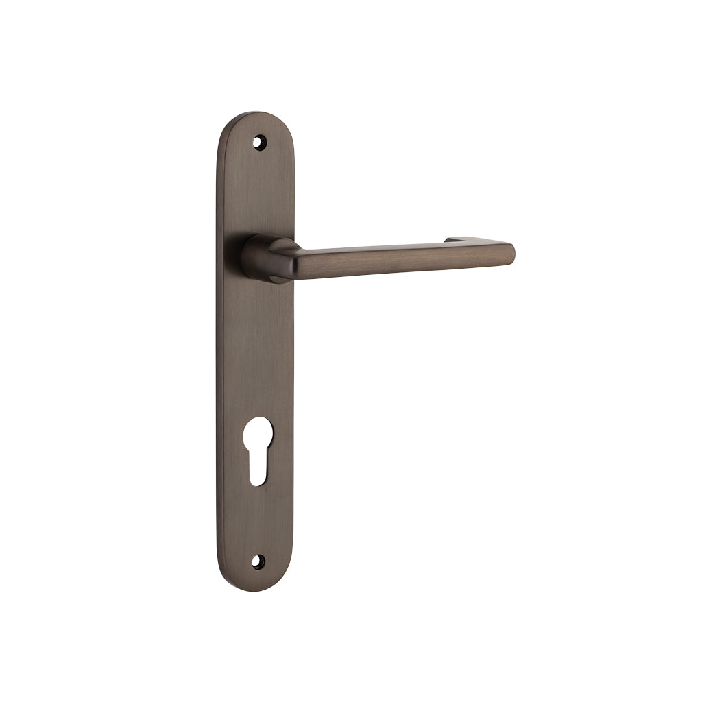 Baltimore Return Lever - Oval Backplate Signature Brass / Entrance / Lever Set Only