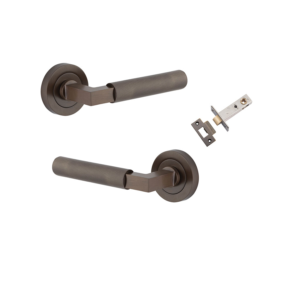 Brunswick Lever - Round Rose Signature Brass / Passage / Passage Kit