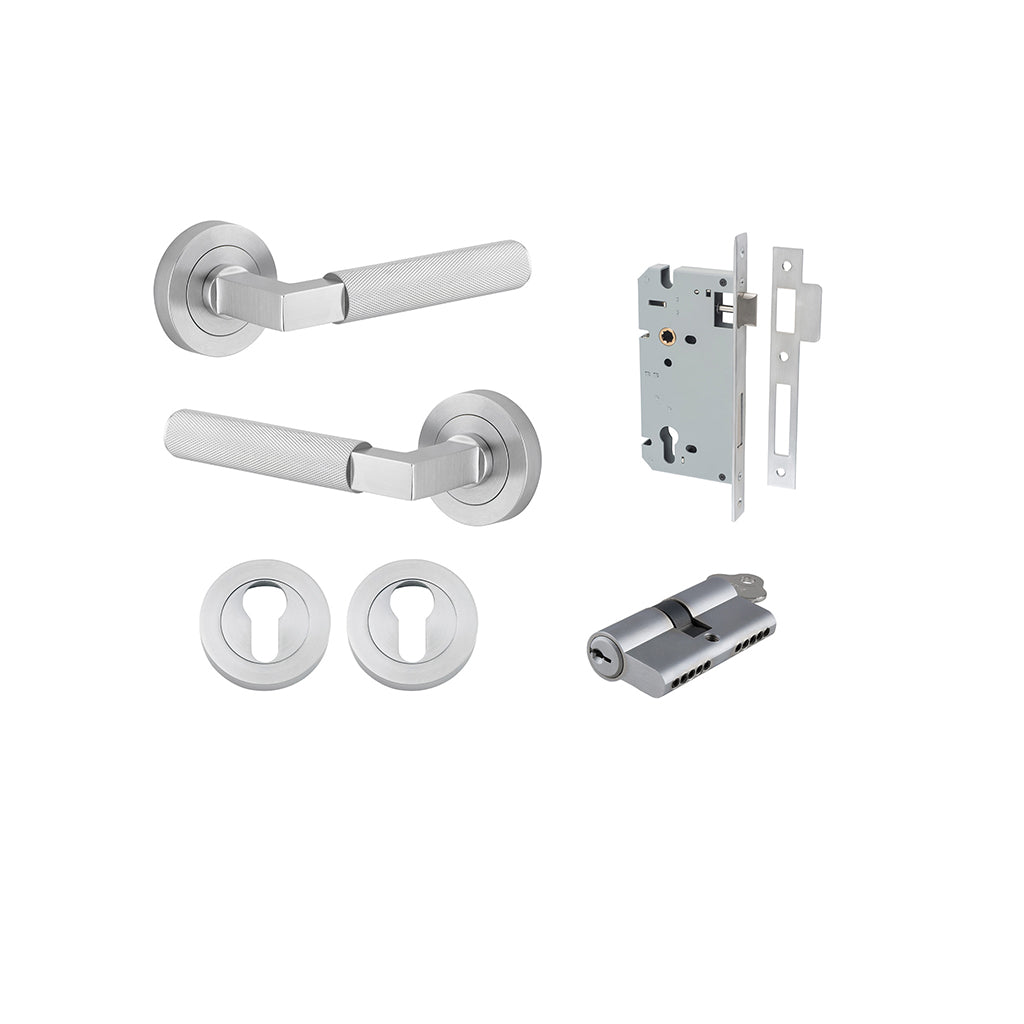 Brunswick Lever - Round Rose Brushed Chrome / Entrance / Entrance Kit Dual Function (Key-Key)