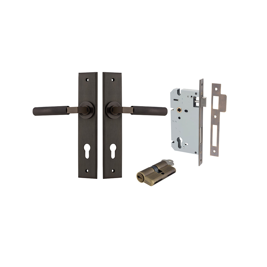 Brunswick Lever - Chamfered Backplate Signature Brass / Entrance / Entrance Kit Dual Function (Key-Key)
