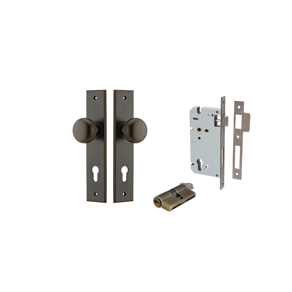 Cambridge Knob - Chamfered Backplate Signature Brass / Entrance / Entrance Kit Dual Function (Key-Key)