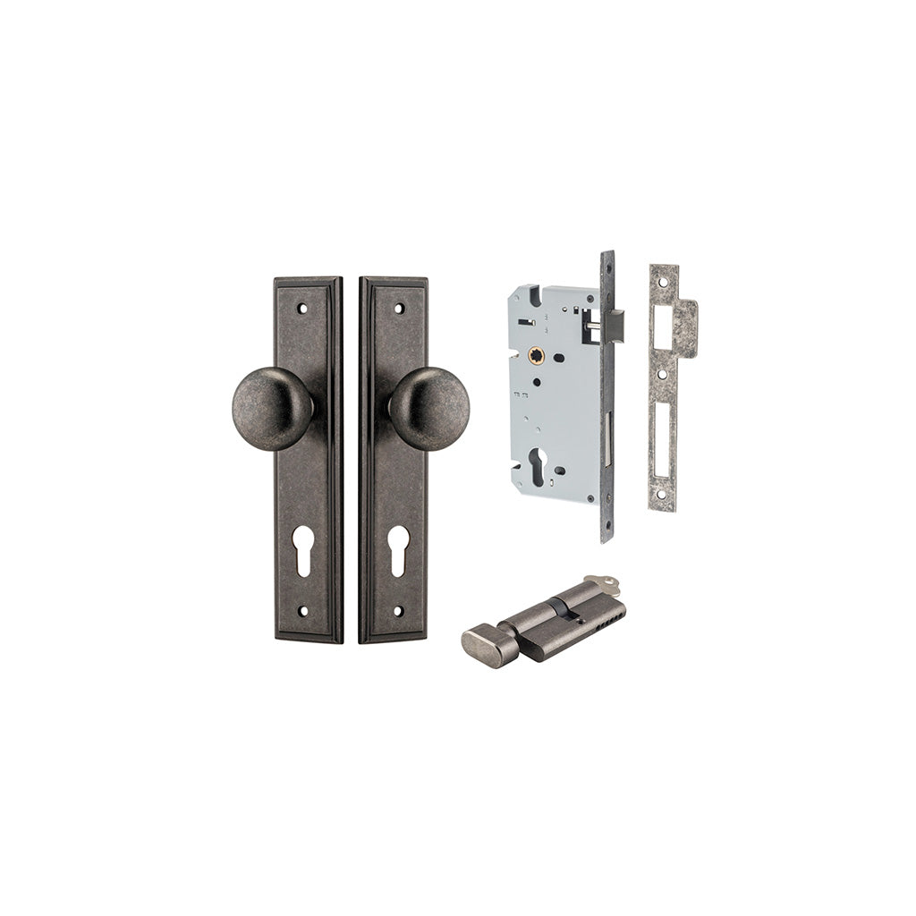 Cambridge Knob - Stepped Backplate Distressed Nickel / Entrance / Entrance Kit (Key-Thumb)