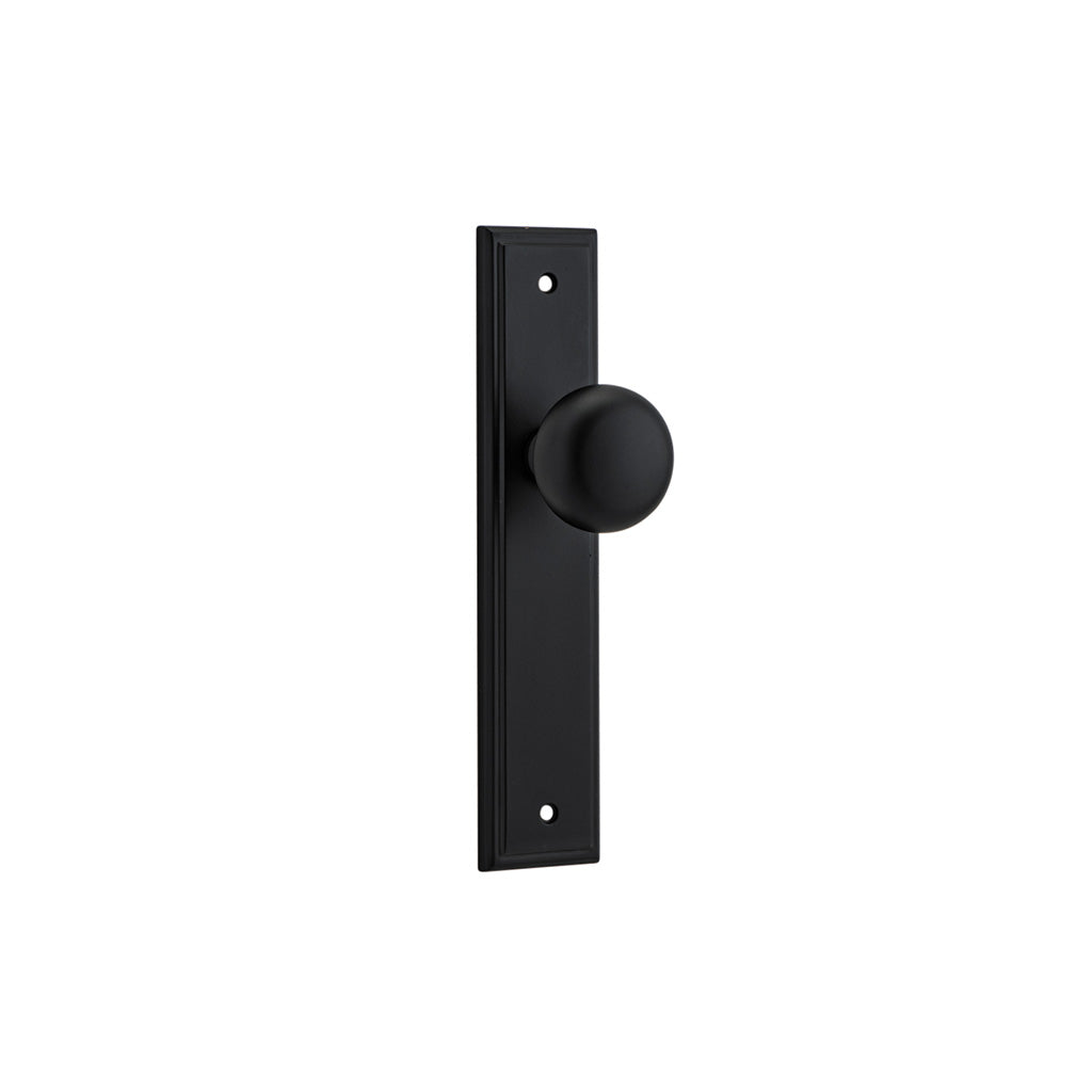 Cambridge Knob - Stepped Backplate Matt Black / Passage / Lever Set Only