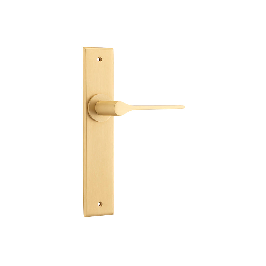 Como Lever - Chamfered Backplate Brushed Brass / Passage / Lever Set Only
