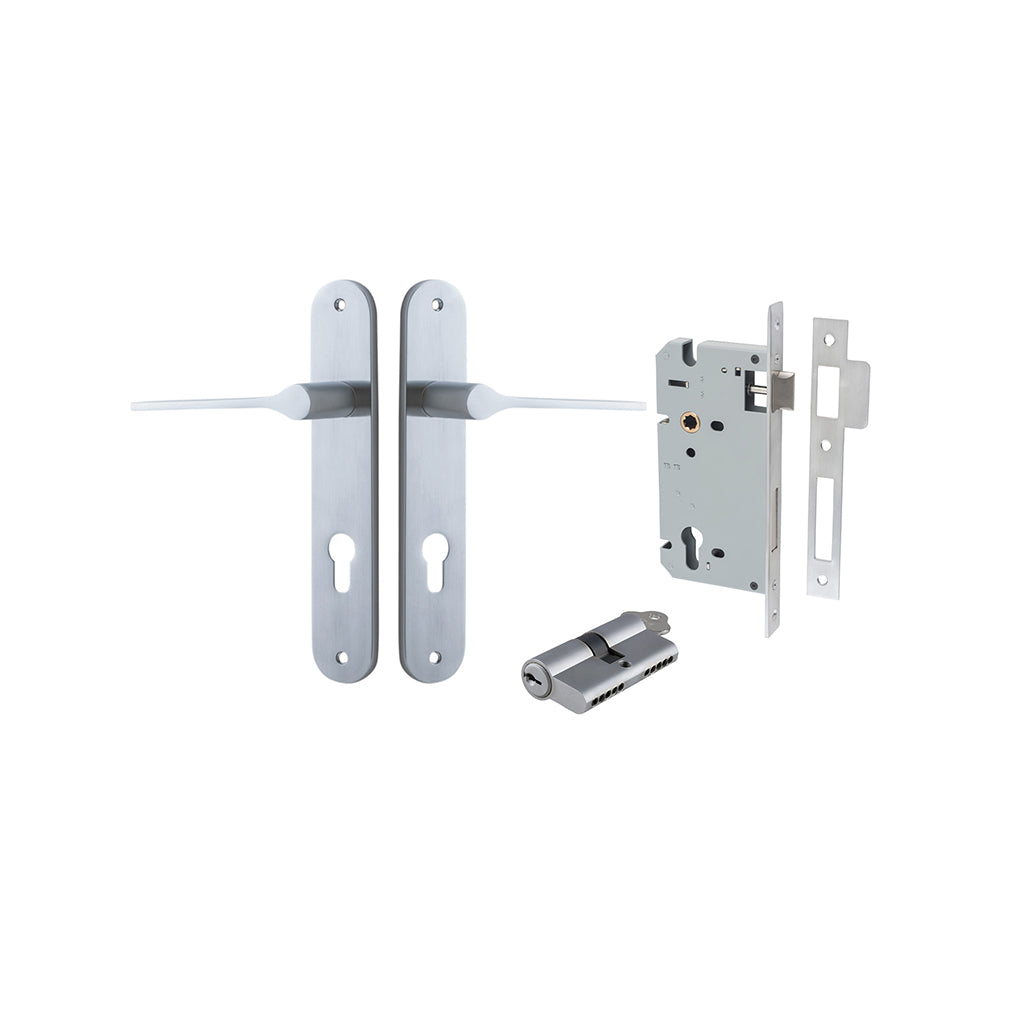 Como Lever - Oval Backplate Brushed Chrome / Entrance / Entrance Kit Dual Function (Key-Key)