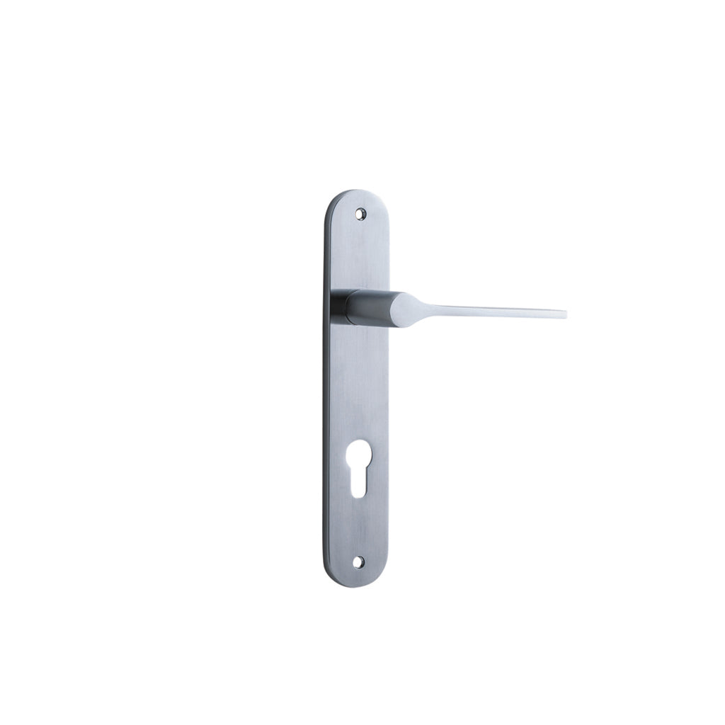 Como Lever - Oval Backplate Brushed Chrome / Entrance / Lever Set Only