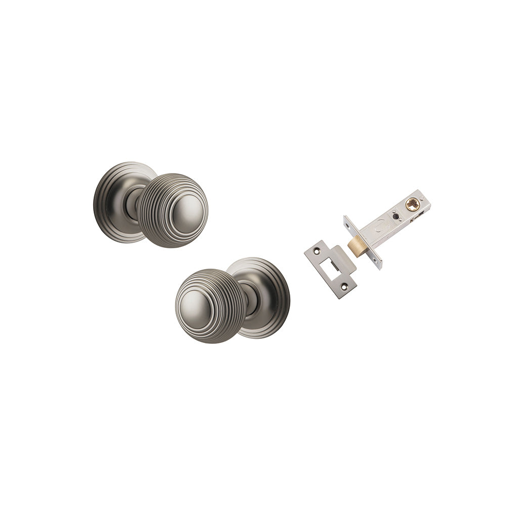 Guildford Knob - Round Rose Satin Nickel / Passage / Passage Kit