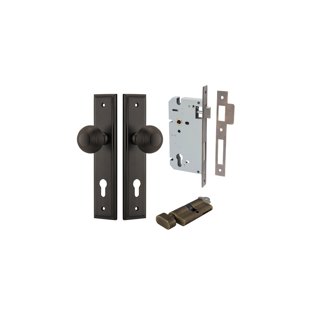 Guildford Knob - Stepped Backplate Signature Brass / Entrance / Entrance Kit (Key-Thumb)