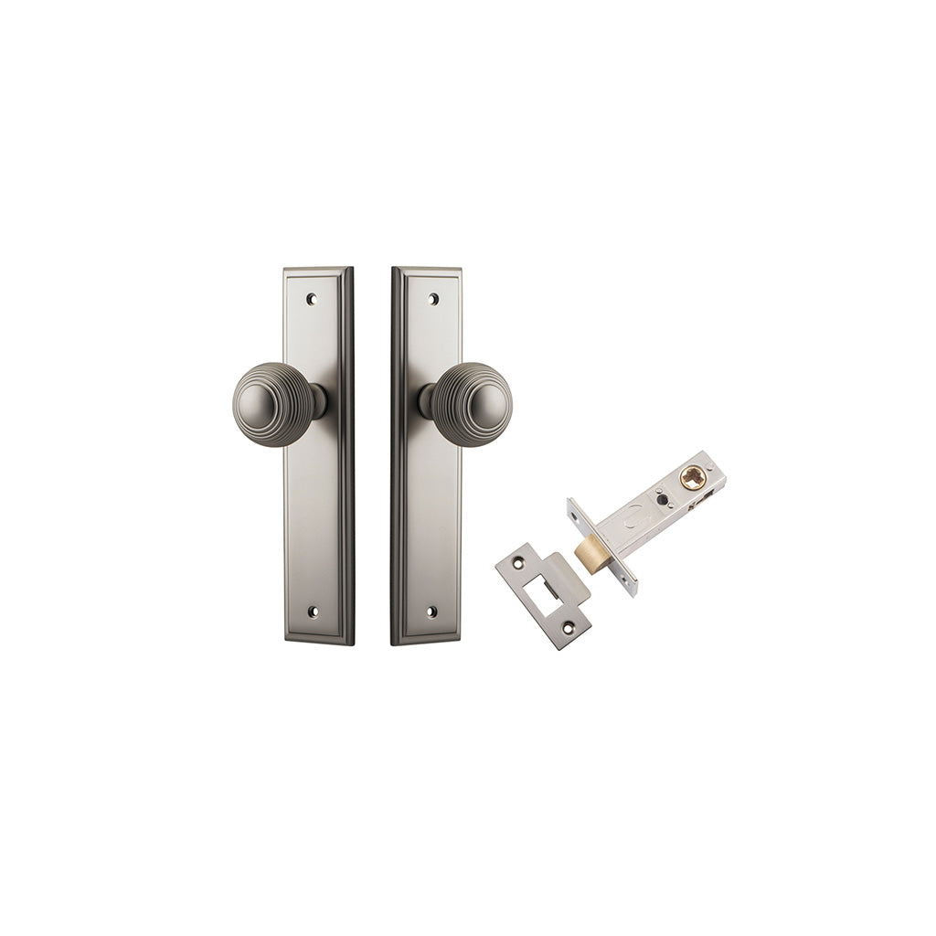 Guildford Knob - Stepped Backplate Satin Nickel / Passage / Passage Kit