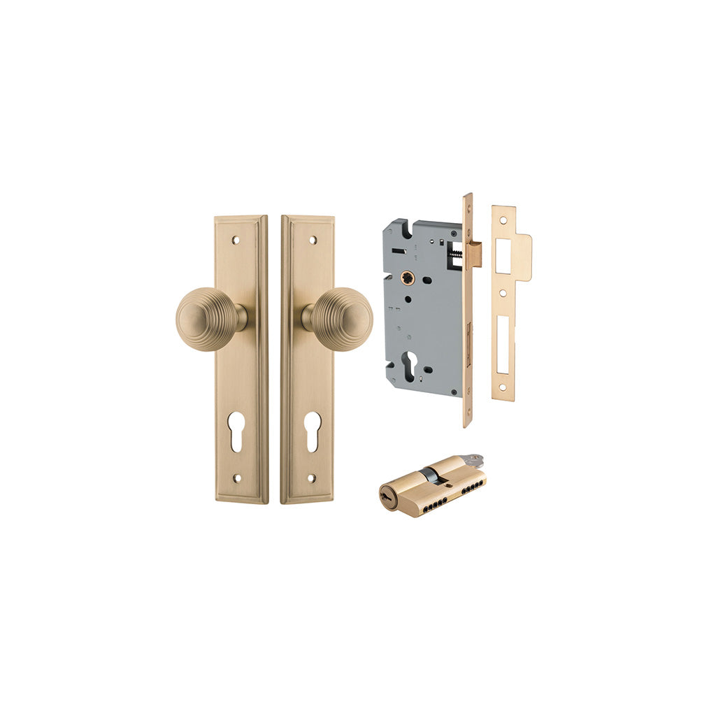Guildford Knob - Stepped Backplate Brushed Brass / Entrance / Entrance Kit Dual Function (Key-Key)