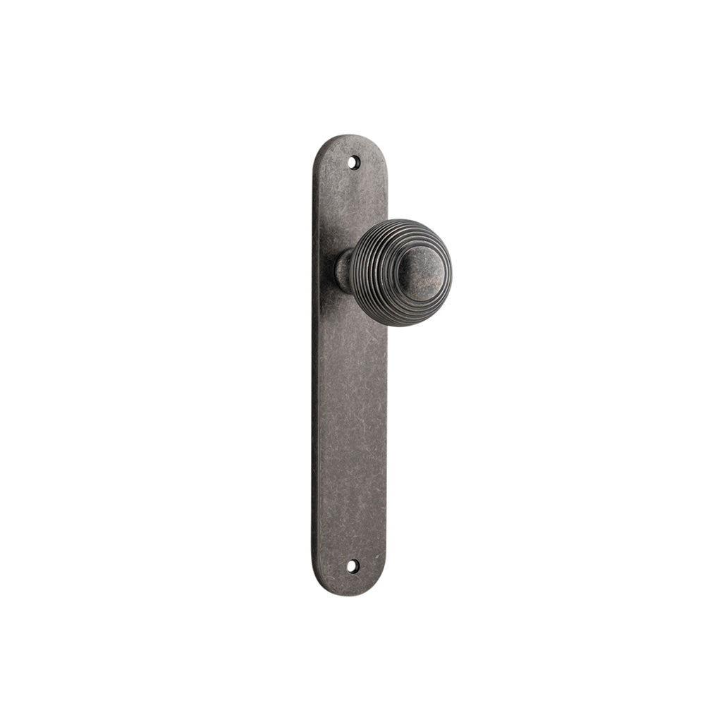 Guildford Knob - Oval Backplate Distressed Nickel / Passage / Lever Set Only