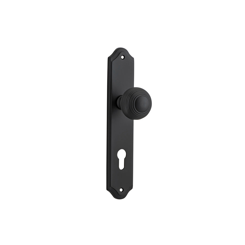 Guildford Knob - Shouldered Backplate Matt Black / Entrance / Lever Set Only