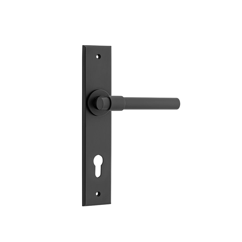 Helsinki Lever - Chamfered Backplate Matt Black / Entrance / Lever Set Only