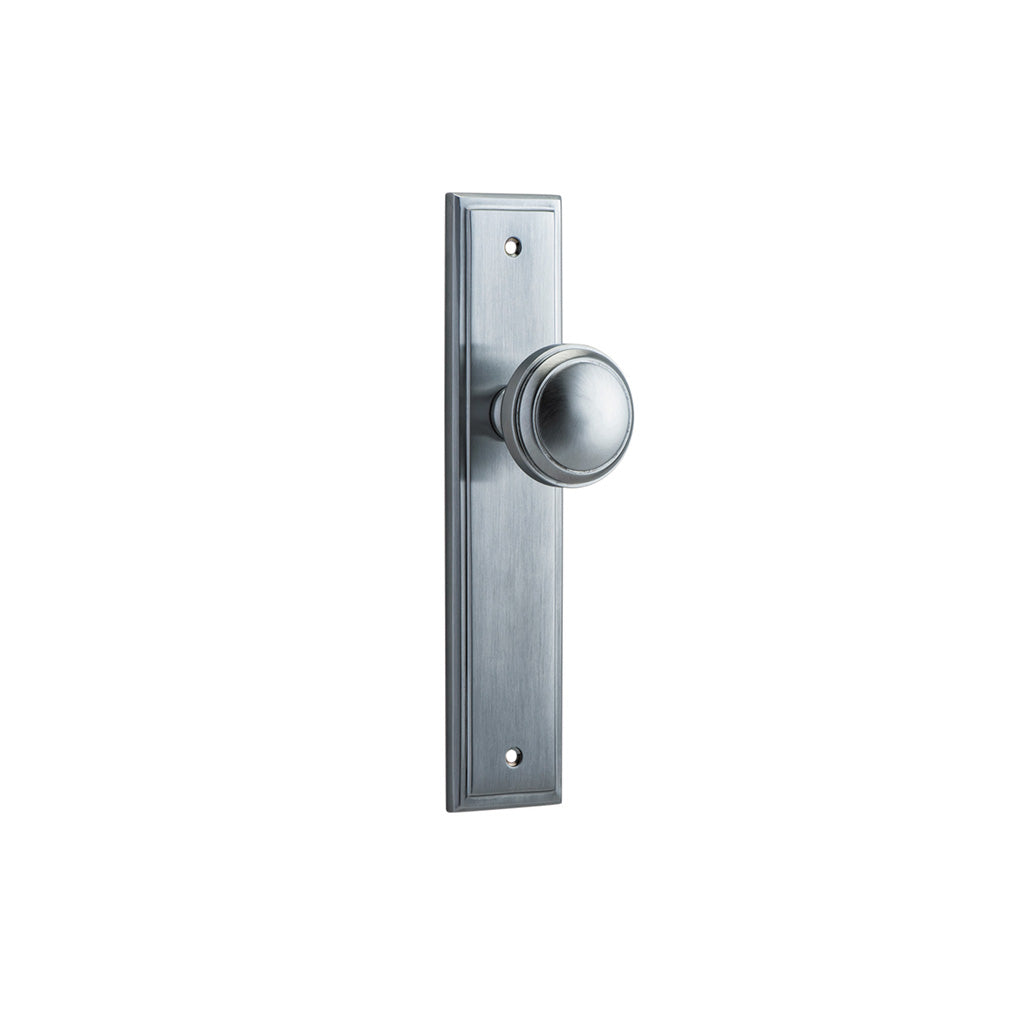 Paddington Knob - Stepped Backplate Brushed Chrome / Passage / Lever Set Only