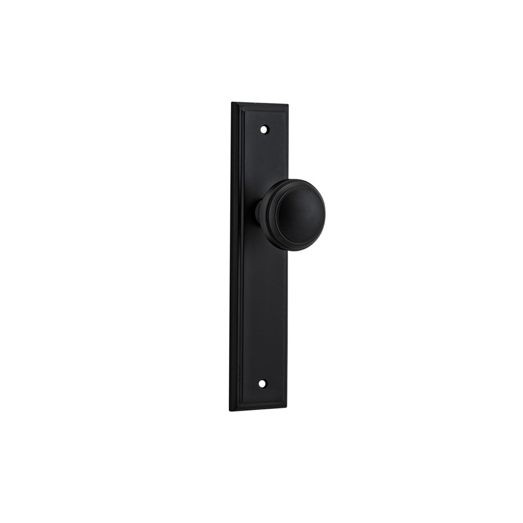 Paddington Knob - Stepped Backplate Matt Black / Passage / Lever Set Only