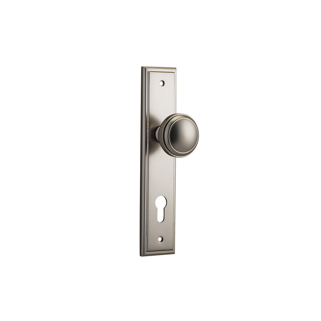 Paddington Knob - Stepped Backplate Satin Nickel / Entrance / Lever Set Only
