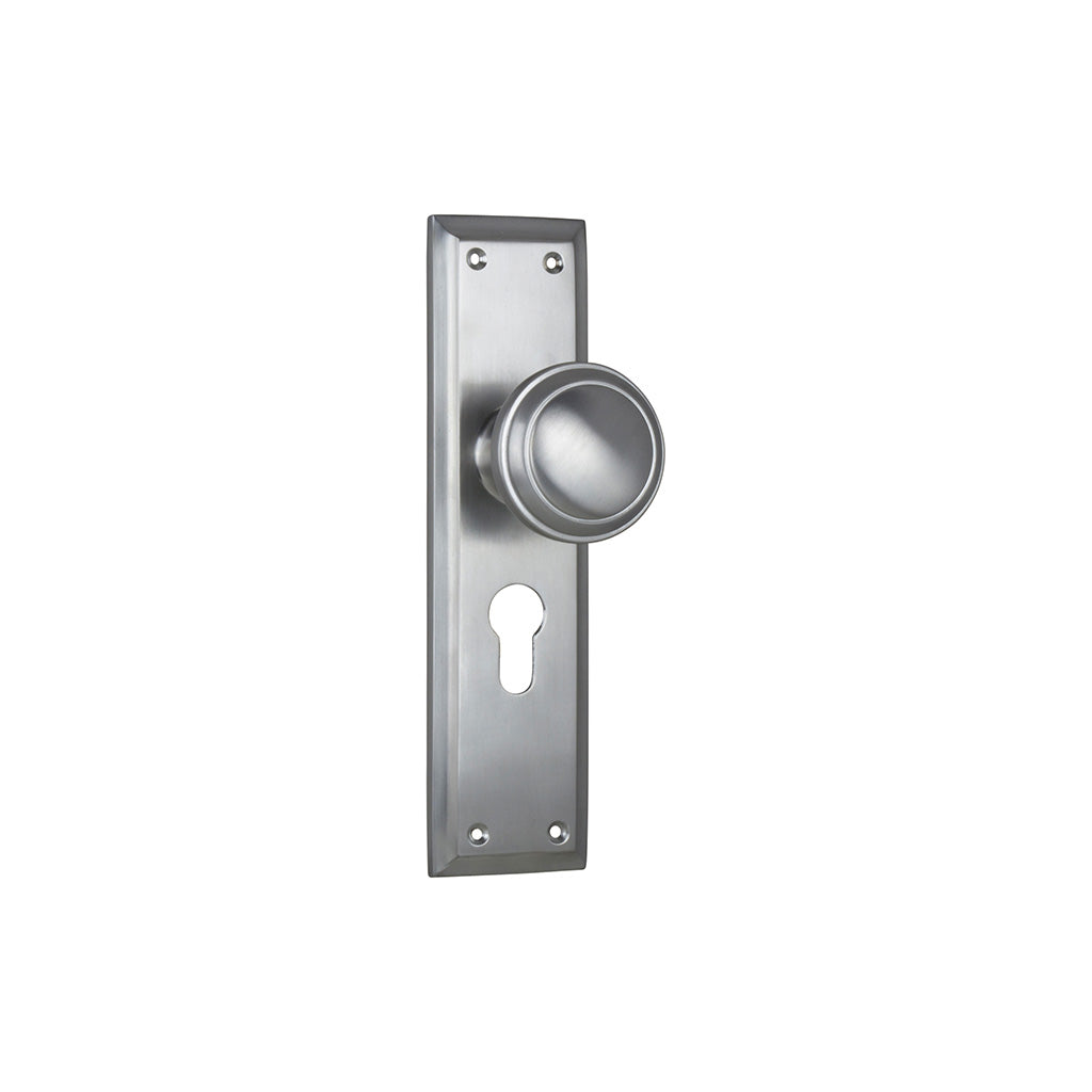 Milton Knob - Long Backplate Satin Chrome / Entrance / Lever Set Only