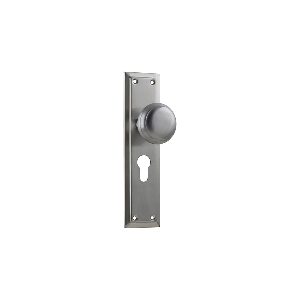 Richmond Door Knob - Long Backplate Satin Chrome / Entrance / Lever Set Only