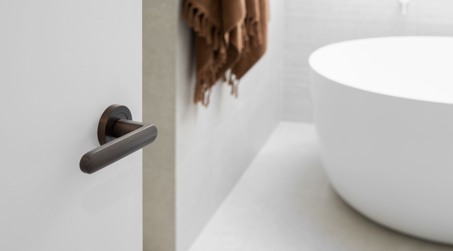 Brushed Brass vs Antique Brass: Tone, Depth and Finish