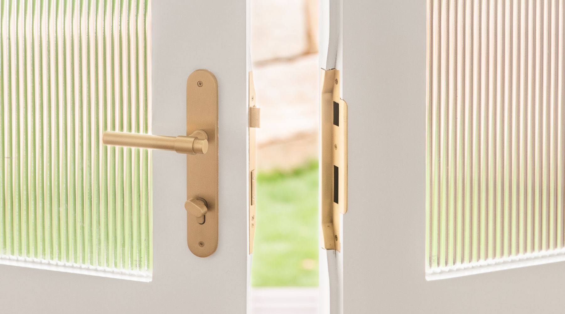 Entry Handlesets: Defining the First Impression