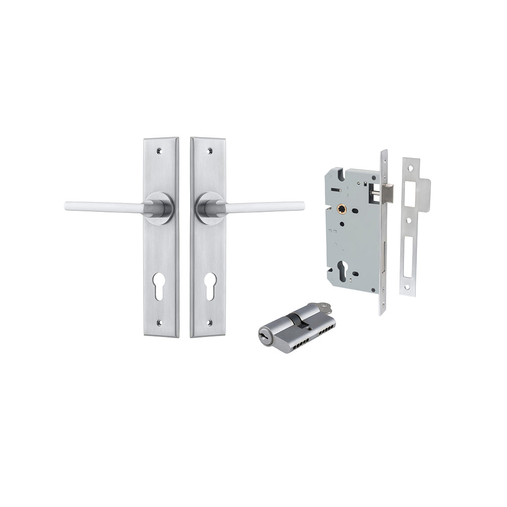 Baltimore Lever - Chamfered Backplate Brushed Chrome / Entrance / Entrance Kit Dual Function (Key-Key)