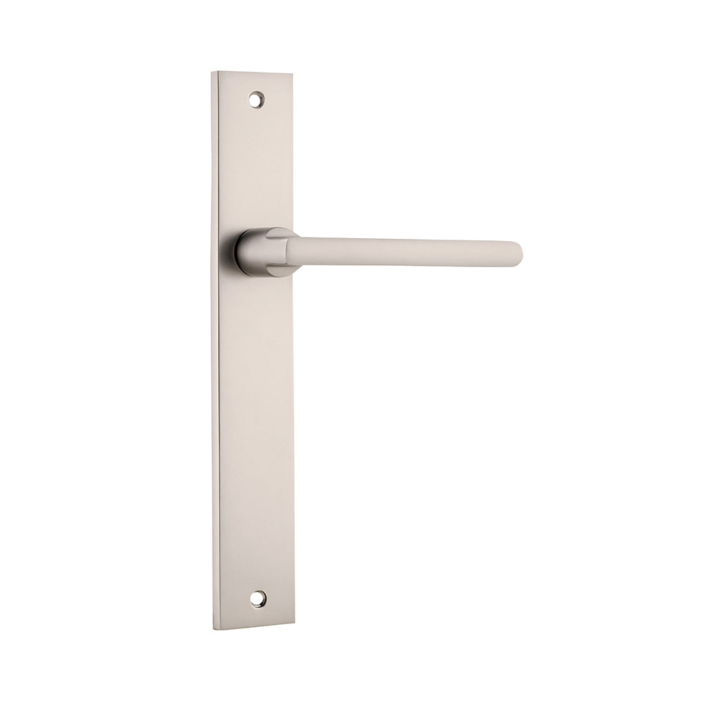 Baltimore Lever - Rectangular Backplate Satin Nickel / Passage / Lever Set Only