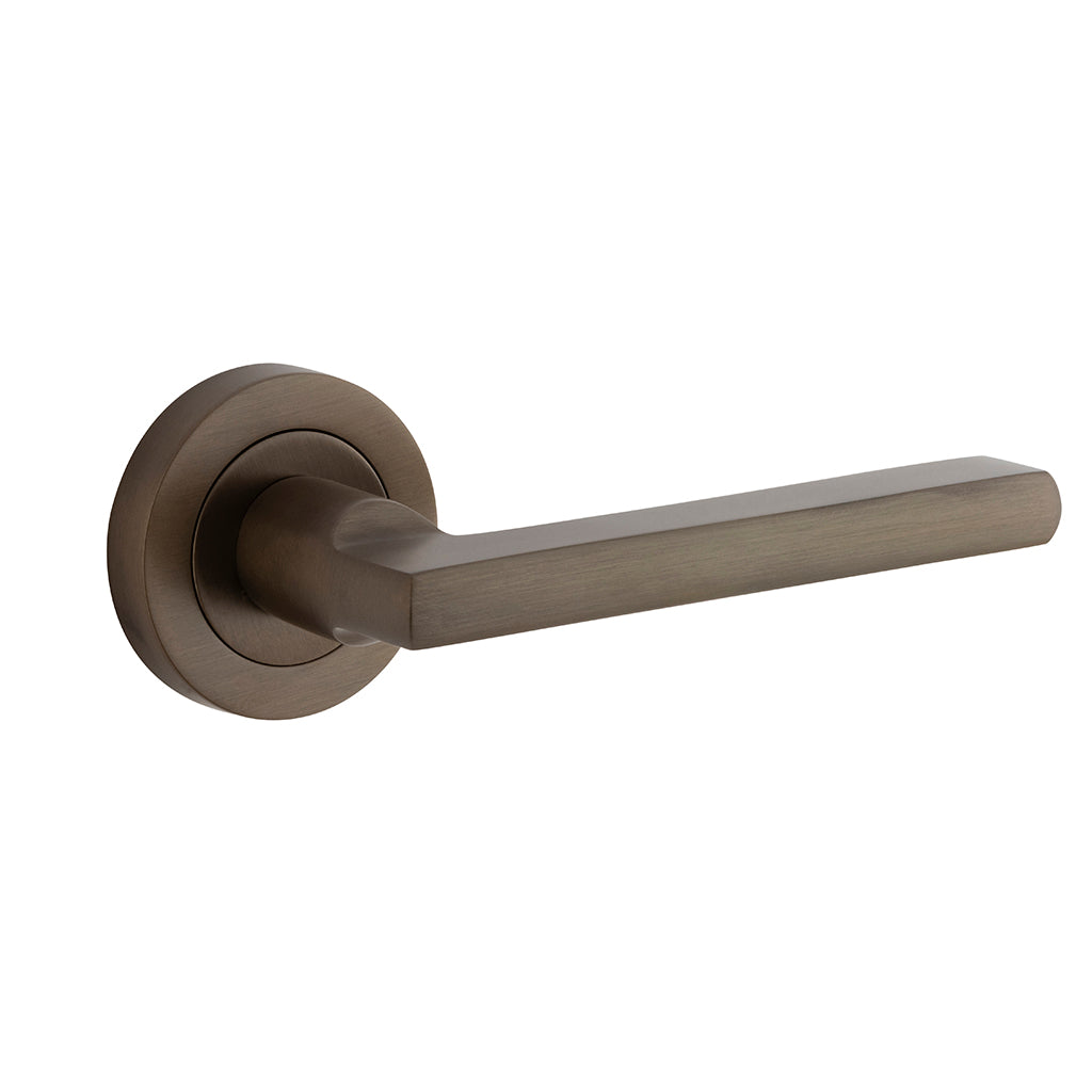 Baltimore Lever - Round Rose Signature Brass / Passage / Lever Set Only