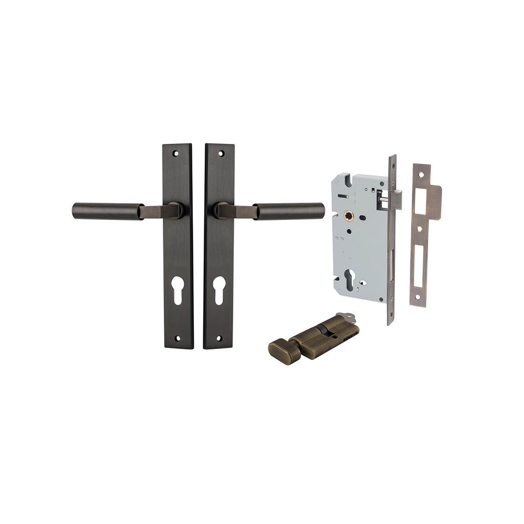 Berlin Lever - Rectangular Backplate Signature Brass / Entrance / Entrance Kit (Key-Thumb)