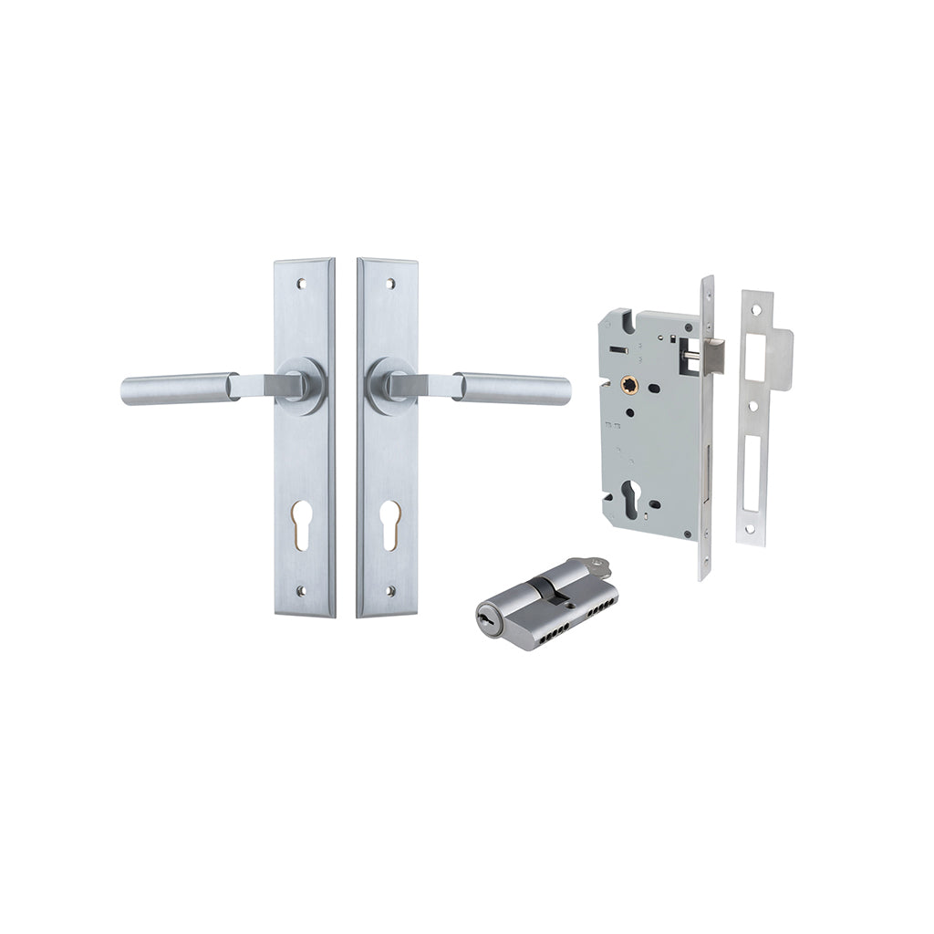 Berlin Lever - Chamfered Backplate Brushed Chrome / Entrance / Entrance Kit Dual Function (Key-Key)