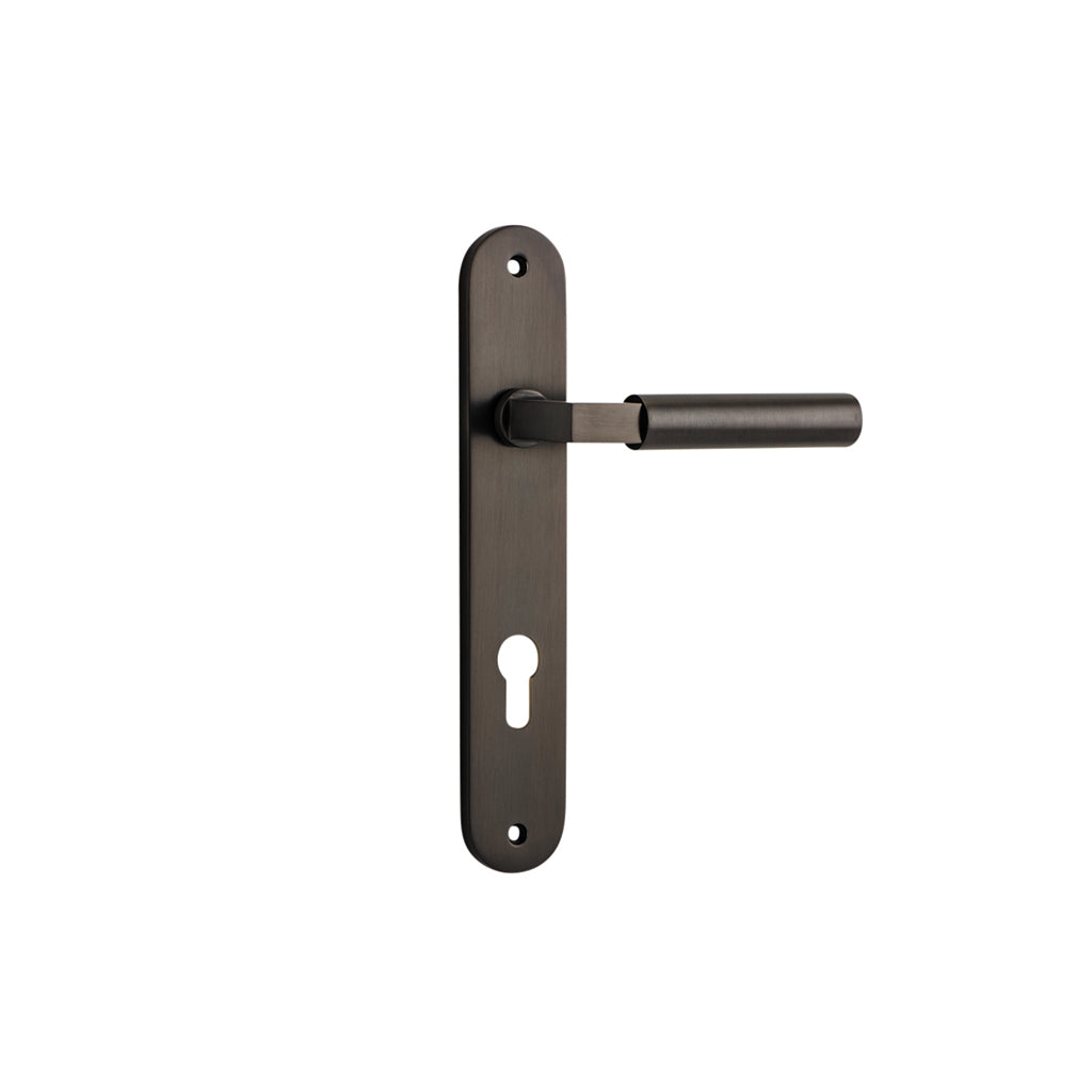 Berlin Lever - Oval Backplate Signature Brass / Entrance / Lever Set Only