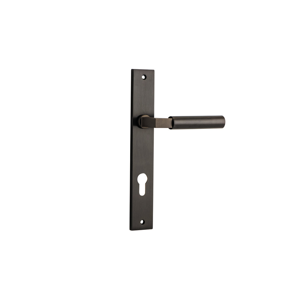 Berlin Lever - Rectangular Backplate Signature Brass / Entrance / Lever Set Only