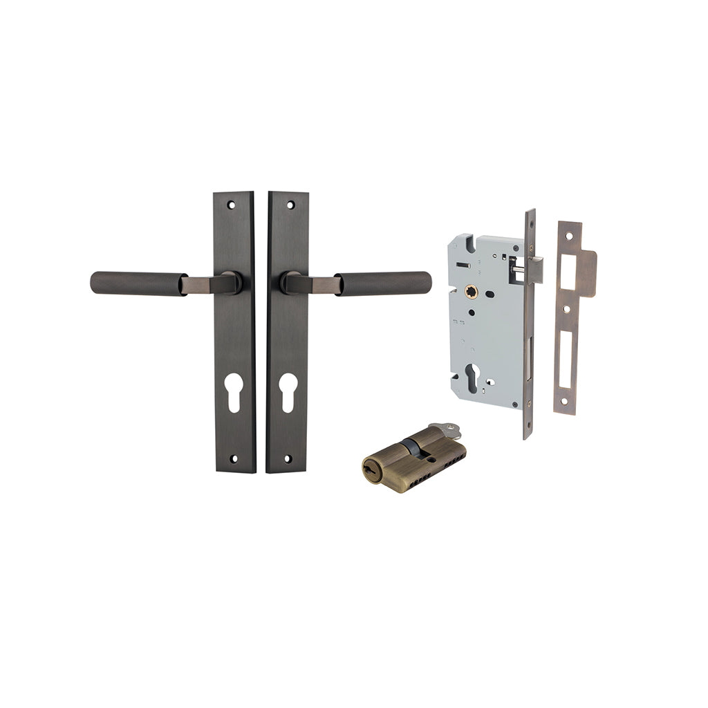Brunswick Lever - Rectangular Backplate Signature Brass / Entrance / Entrance Kit Dual Function (Key-Key)