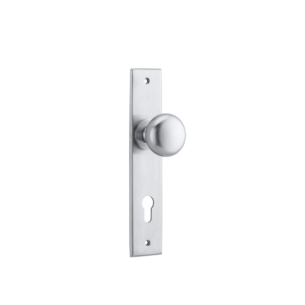 Cambridge Knob - Chamfered Backplate Brushed Chrome / Entrance / Lever Set Only