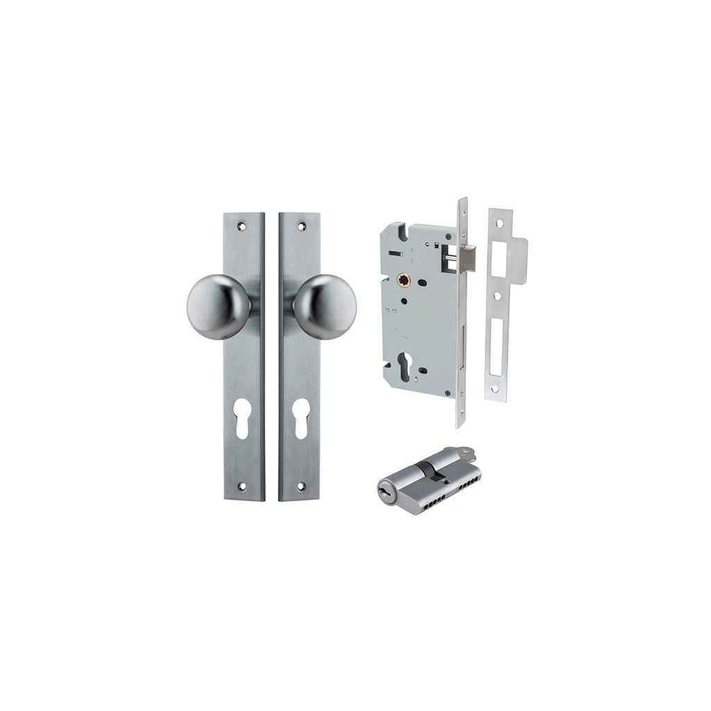 Cambridge Knob - Rectangular Backplate Brushed Chrome / Entrance / Entrance Kit Dual Function (Key-Key)