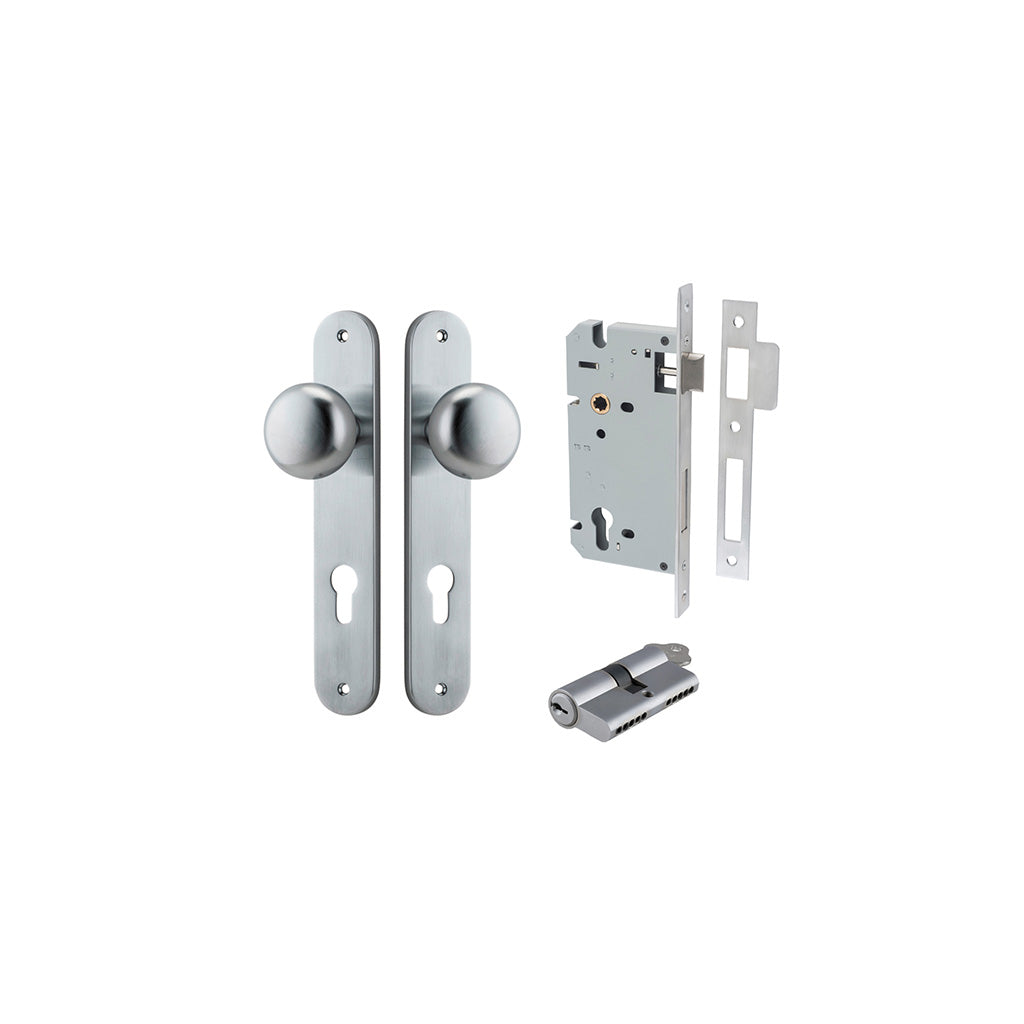 Cambridge Knob - Oval Backplate Brushed Chrome / Entrance / Entrance Kit Dual Function (Key-Key)