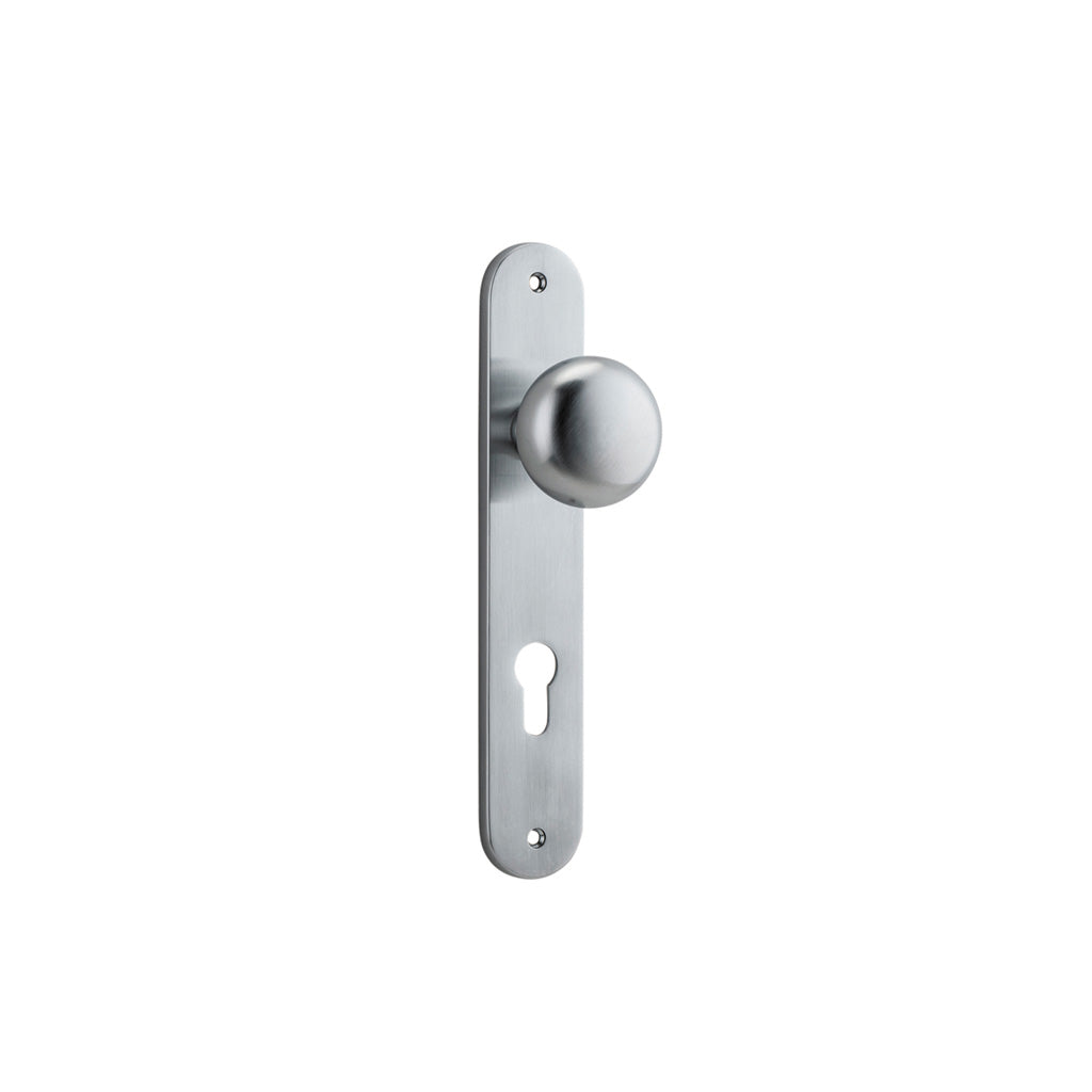 Cambridge Knob - Oval Backplate Brushed Chrome / Entrance / Lever Set Only