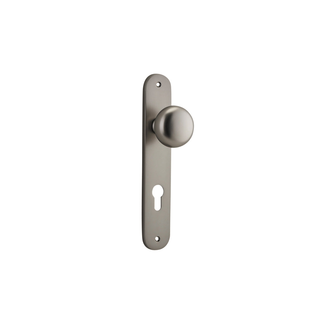 Cambridge Knob - Oval Backplate Satin Nickel / Entrance / Lever Set Only