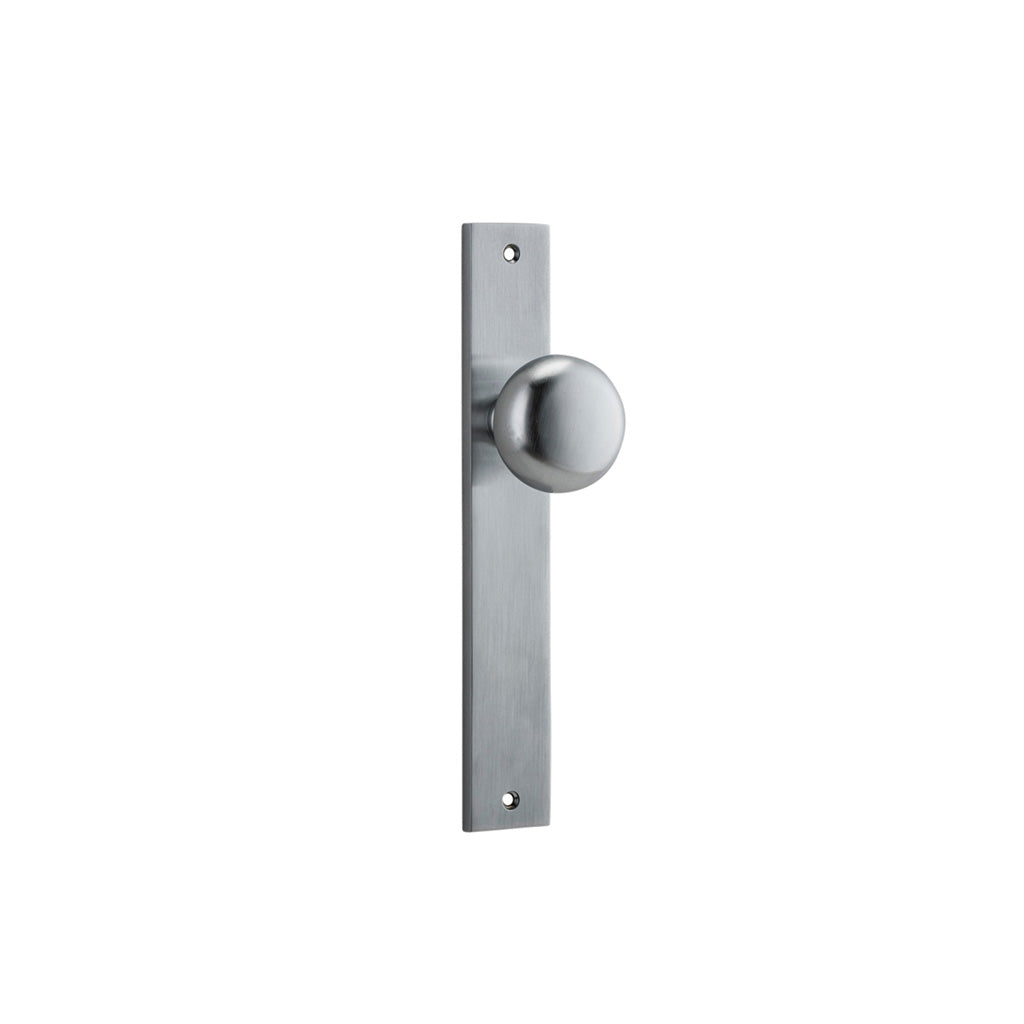 Cambridge Knob - Rectangular Backplate Brushed Chrome / Passage / Lever Set Only