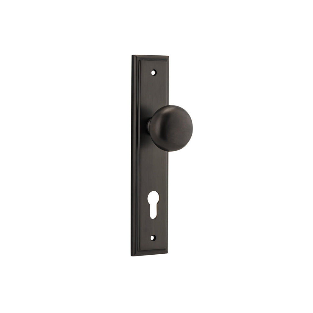 Cambridge Knob - Stepped Backplate Signature Brass / Entrance / Lever Set Only