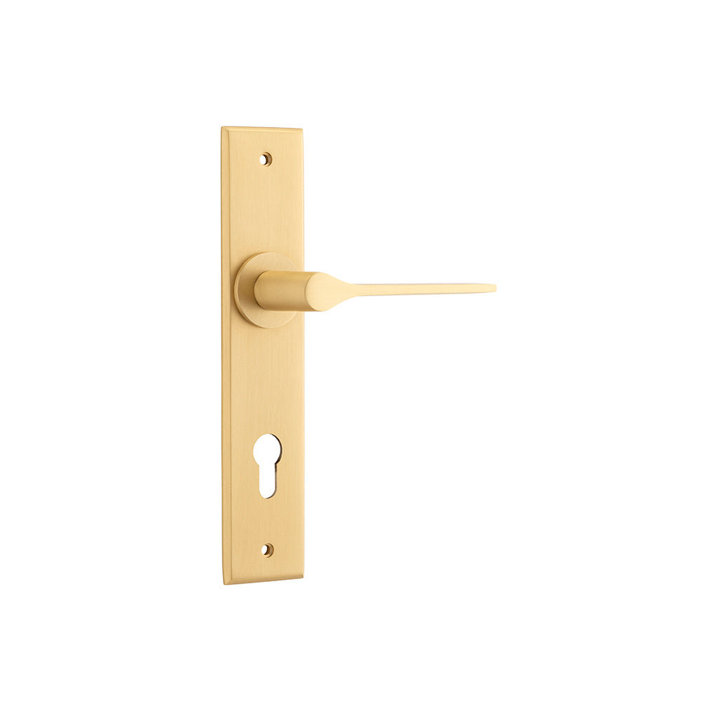 Como Lever - Chamfered Backplate Brushed Brass / Entrance / Lever Set Only