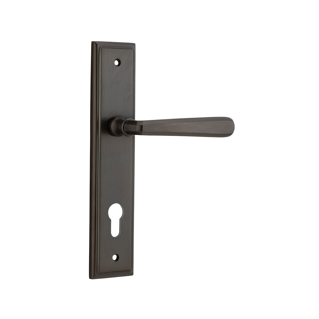 Copenhagen Lever - Stepped Backplate Signature Brass / Entrance / Lever Set Only