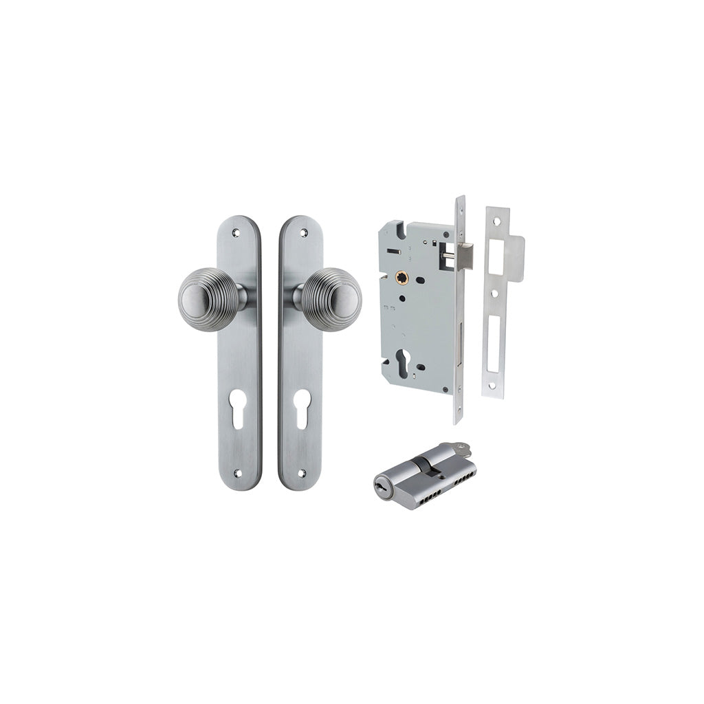 Guildford Knob - Oval Backplate Brushed Chrome / Entrance / Entrance Kit Dual Function (Key-Key)