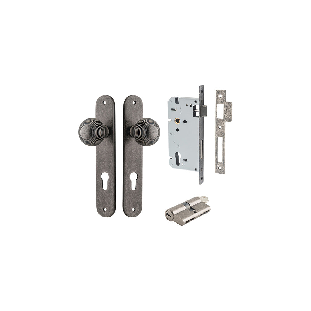 Guildford Knob - Oval Backplate Distressed Nickel / Entrance / Entrance Kit Dual Function (Key-Key)