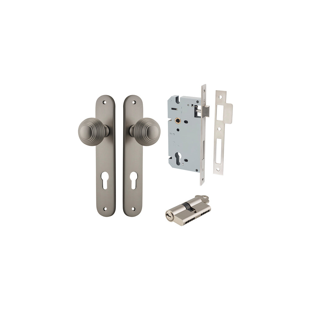 Guildford Knob - Oval Backplate Satin Nickel / Entrance / Entrance Kit Dual Function (Key-Key)