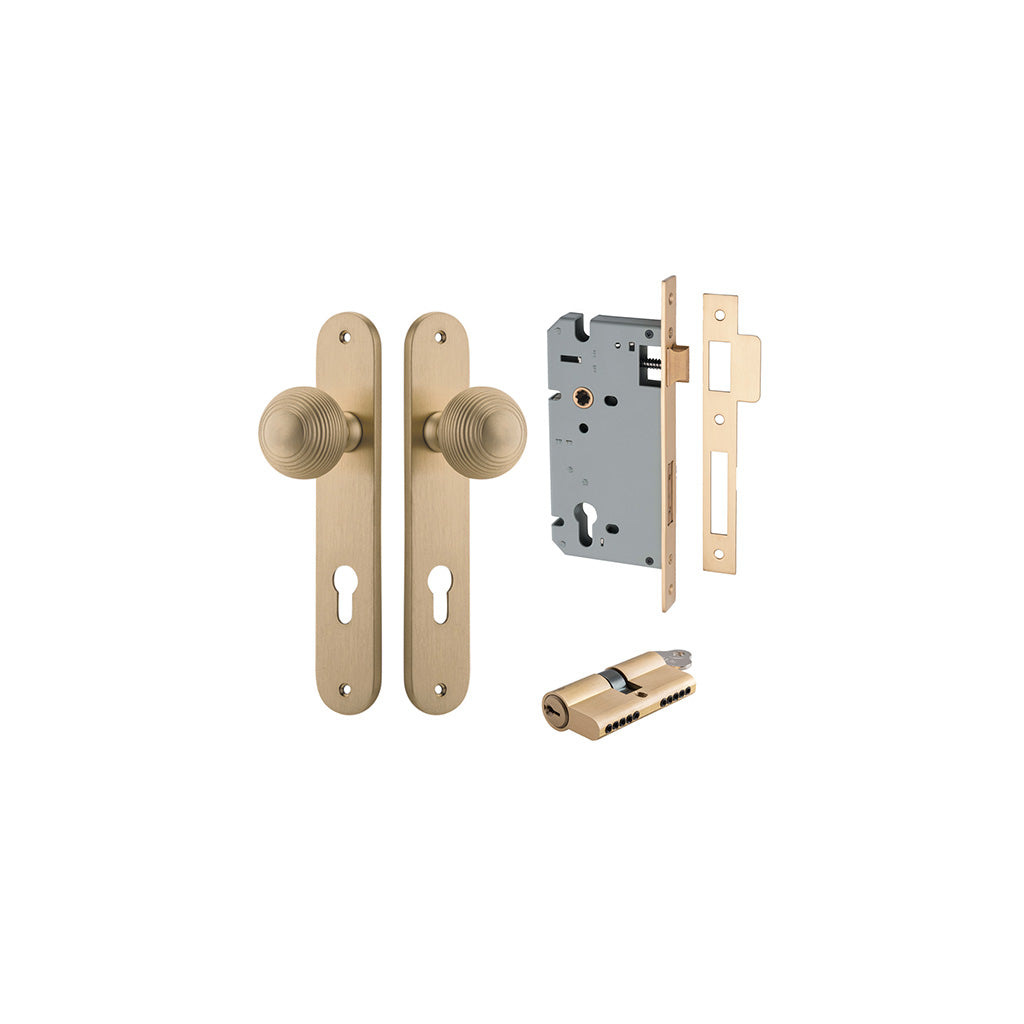 Guildford Knob - Oval Backplate Brushed Brass / Entrance / Entrance Kit Dual Function (Key-Key)