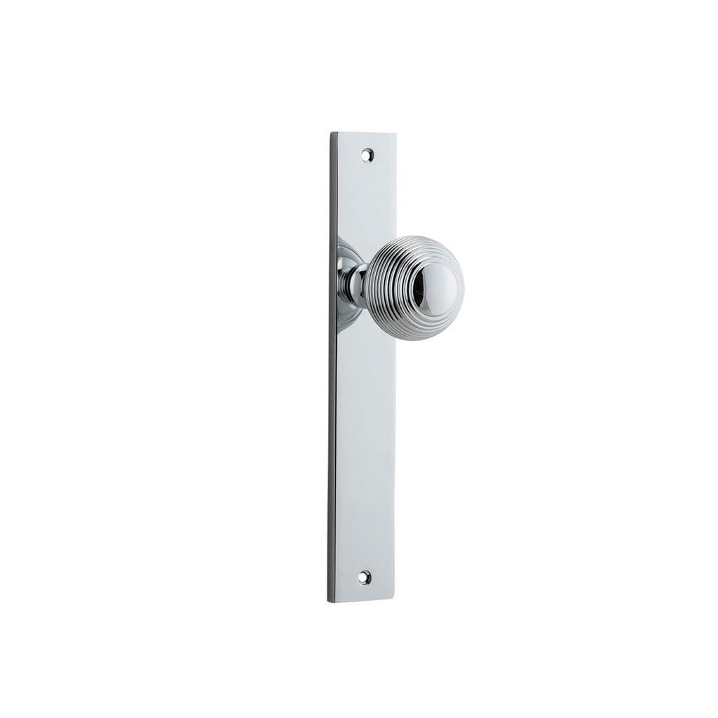 Guildford Knob - Rectangular Backplate Polished Chrome / Passage / Lever Set Only