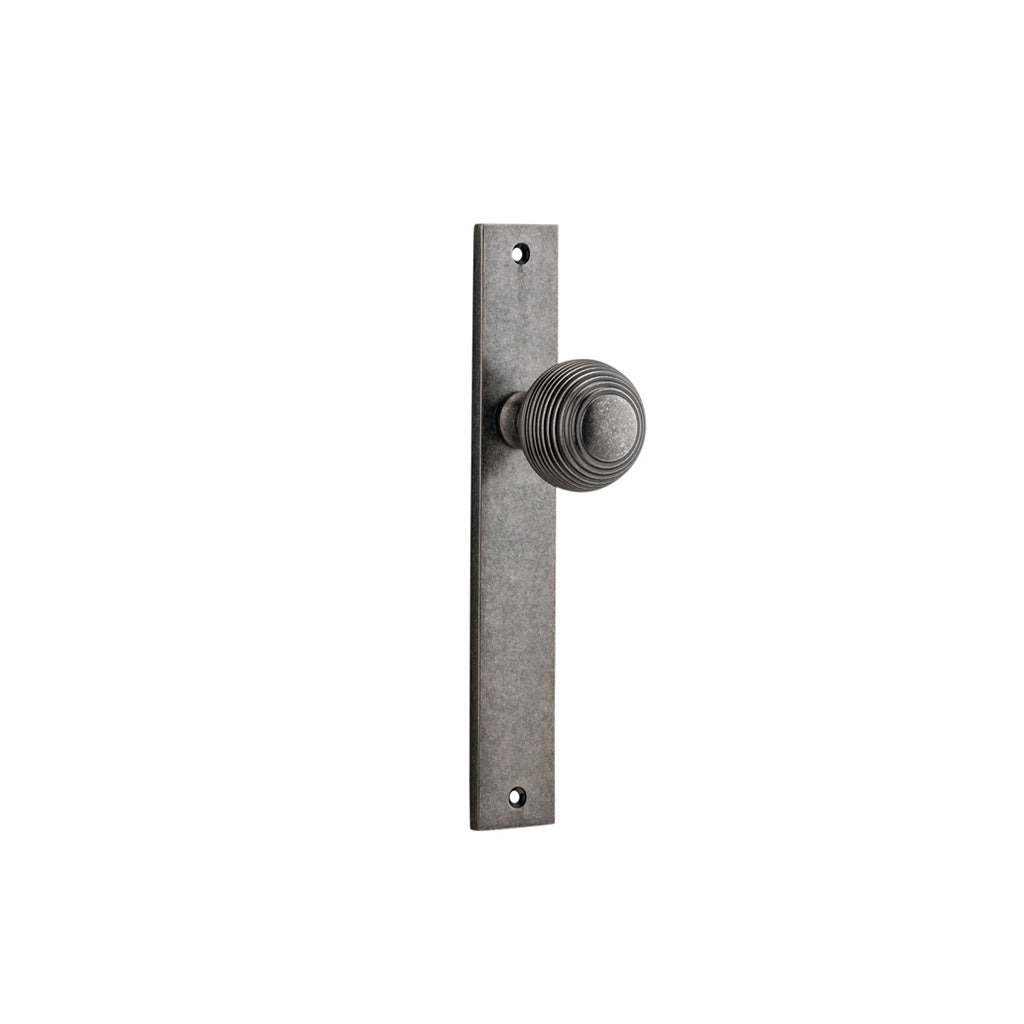Guildford Knob - Rectangular Backplate Distressed Nickel / Passage / Lever Set Only