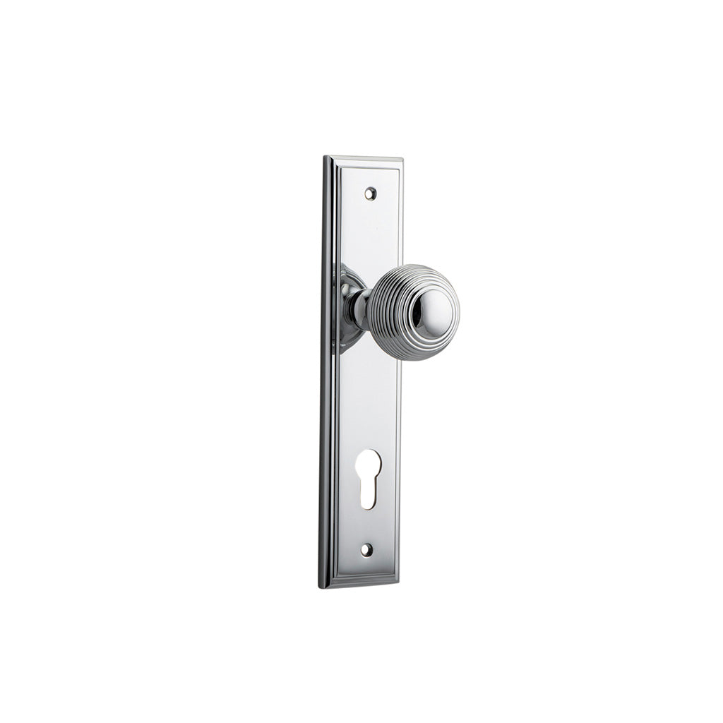 Guildford Knob - Stepped Backplate Polished Chrome / Entrance / Lever Set Only